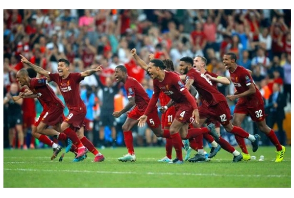 FC Liverpool, campioana Angliei la fotbal, după 30 de ani