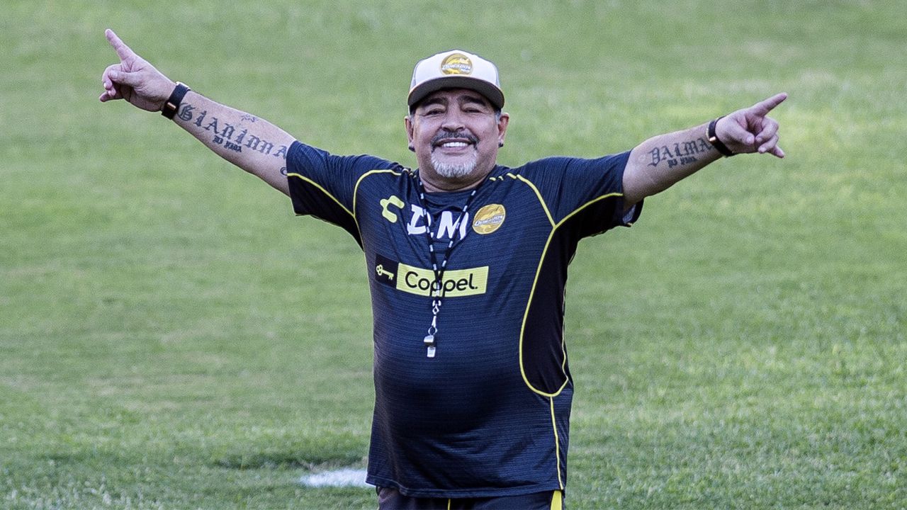 Diego Maradona, la spital. Care este starea de sănătate legendarului fotbalist