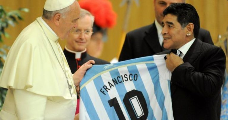 Papa Francisc, mesaj pentru Maradona. Ce a transmis Suveranul Pontif