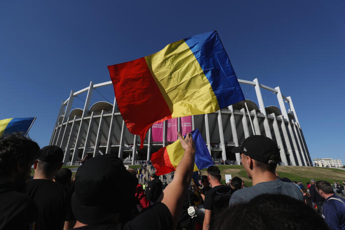 Tricolorii de ieri și de azi, urări de Ziua Națională a României